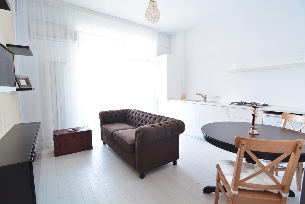 Imperia By Zev Apartments Năvodari Extérieur photo
